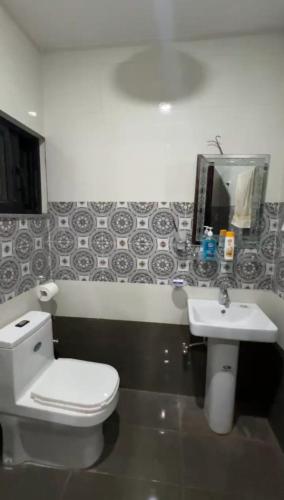 Family Apartment in Multan - image 4