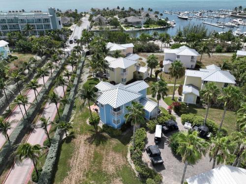 Bimini Blue Escape - Island Home Near The Beach in Alice Town
