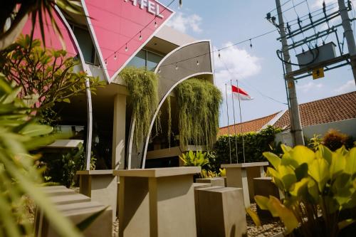 Viva Hotel Kediri, Azana Hotels Collection