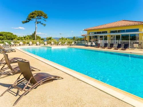 Duplex in Six-Fours-les-Plages - image 2