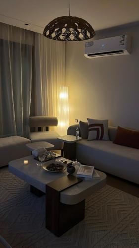 Bohemian apartment with private parking and self check-in - image 5