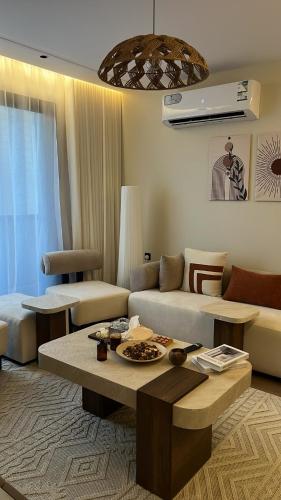 Bohemian apartment with private parking and self check-in - image 3