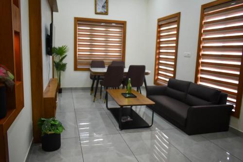 Nilara Hills Resort Manandavady in Tholpetty