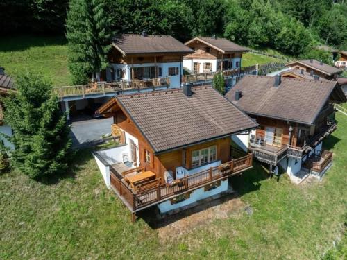 Chalet with Mountain Views in Wald