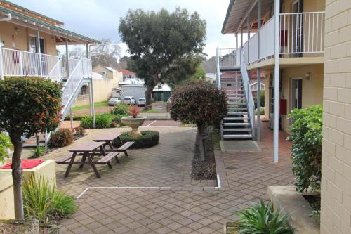 Suite 26 - Town Central - Walk To Cafes - Sleeps 3 - Margaret River Suite 26 - Town Central - Walk To Cafes - Sleeps 3 - Margaret River