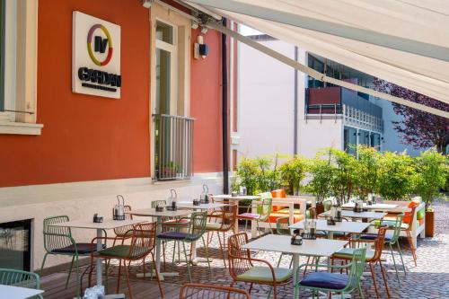 Vista exterior, Holiday IV Gardan in Riva Del Garda City Center