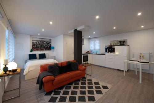 Design Studio, 2-person near DM-Arena
