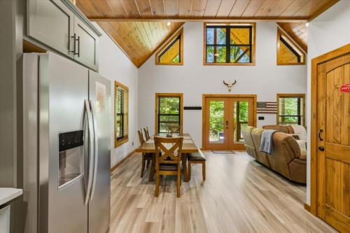 Wiley's Bend cabin - image 2