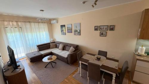 Elena Residence 15min from Belgrade - Location saisonnière - Pančevo