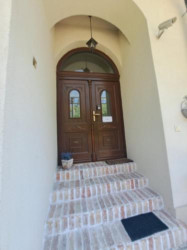 Kúria apartman private wellness with garden and pool (Kuria apartman private wellness with garden and pool) in 15. kerület - Rákospalota