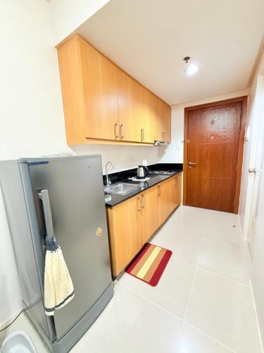 Exterior view, Shell Residences Twin Rooms by PauL near SM Mall of Asia