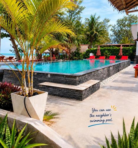All At Sea Beach Resort 4