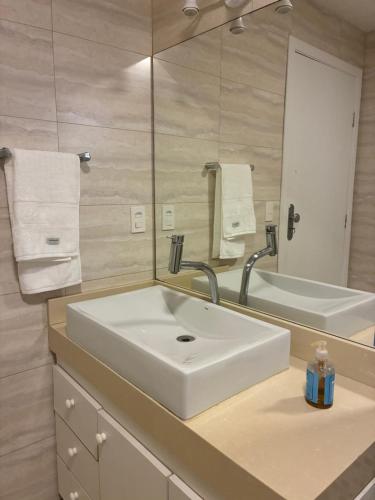 Bathroom, Cristo & Lagoa - Apartamento 2 quartos in Humaita