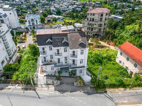 Villa Hồ Bơi Sân Vườn Trung Tâm Đà Lạt - image 4
