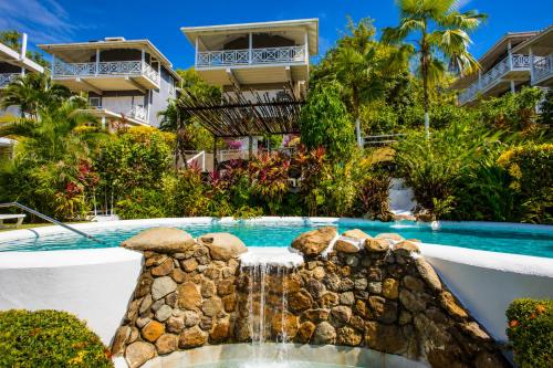 Vedere exterior, Oasis Marigot in Marigot Bay
