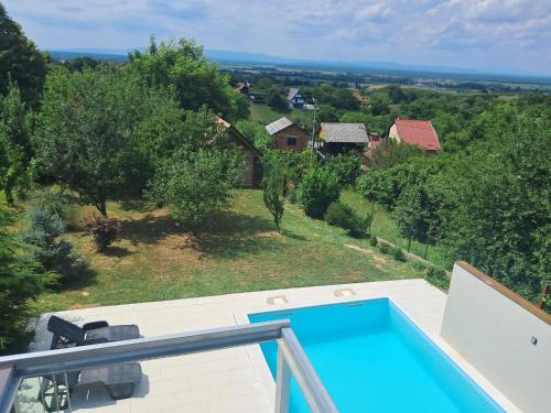 景觀, Peaceful Countryside Retreat with Pool & Jacuzzi by Destination GREEN Croatia in 薩格勒布