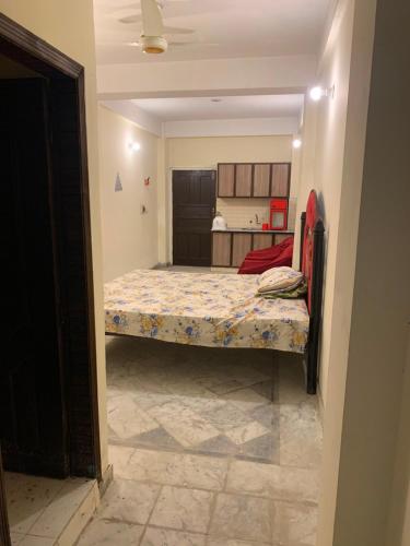 ZOYO Rooms F17 Markaz Islamabad in Islamabad