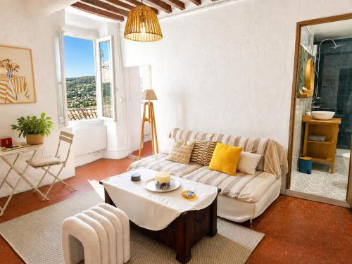 Charming Air-Conditioned Flat in Saint-Paul-de-Vence village