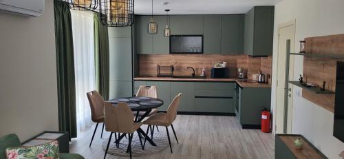 Toscana Suite 11 with Garage