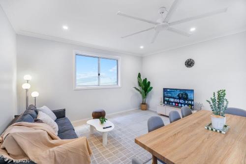 Leppington Spacious 4BR House With Free Parking Near ED Square