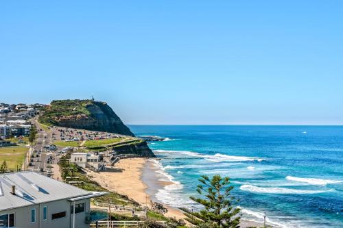 Wave Beachfront 2.5 Bedroom Ocean Views in Merewether