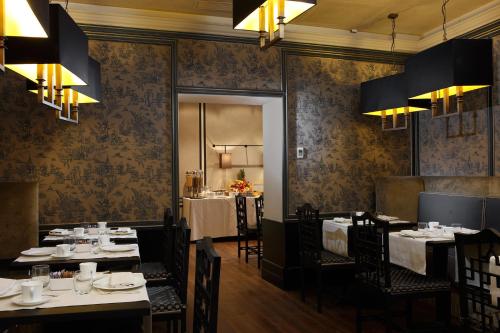 Aqua Palace - image 5