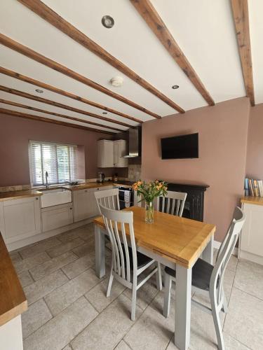 Cosy cottage in the beautiful Yorkshire Wolds in North Dalton