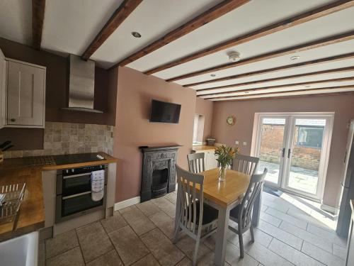 Cosy cottage in the beautiful Yorkshire Wolds in North Dalton