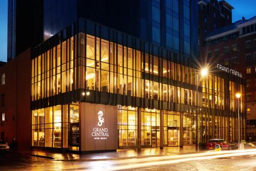 Exterior view of Grand Central Hotel Belfast