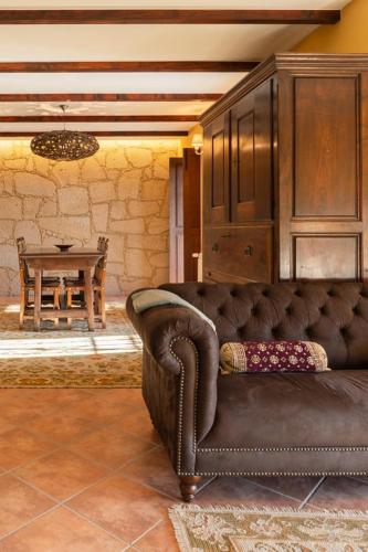 Portugal Active São Julião Retreat | Pool, Jacuzzi & Garden Escape (Portugal Active Sao Juliao Retreat | Pool, Jacuzzi & Garden Escape) in ปันเก