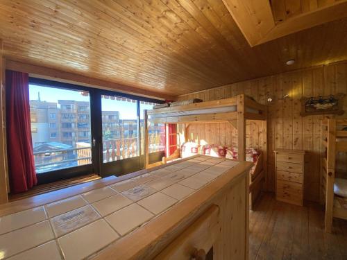 Résidence Neves - VAL THORENS location: Studio pour 4 personnes dans un quartier animé / LES NEVES MAE-9103