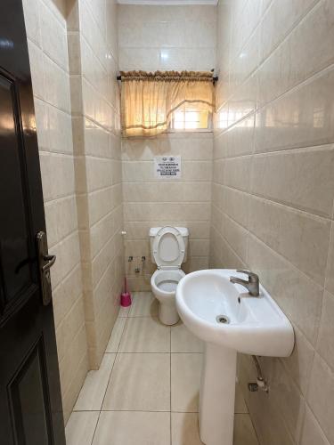 PEA Standard 3-BR In Lekki - image 4