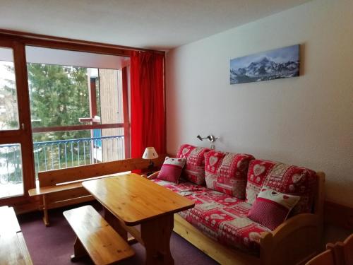 Résidence Nova - Appartement 2 pièces 6 personnes proche des pistes, des commerces, de la garderie et de l'ESF au centre de la station d’Arc 1800 MAE-2029