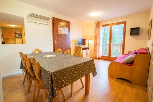 Résidence Belvedere Busseroles - RESIDENCE LE BELVEDERE "BUSSEROLES" - BELVB12 MAE-3102