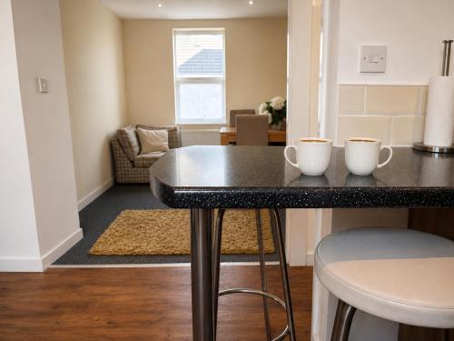 34 - Room 3 - Uplands - Swansea