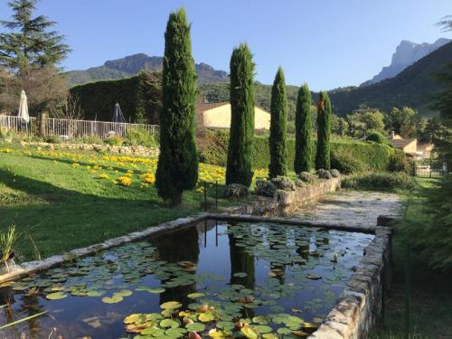La Maison Rose in Saillans (Rhone-Alpes)