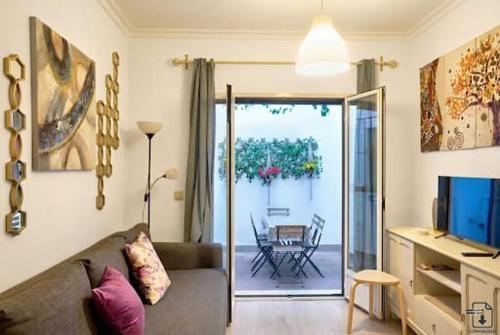 Patio Privado Antolinez - Historic Center Sevilla Apartment