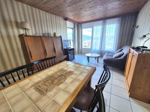 Résidence Montcalm B - Belle vue dégagée pour ce logement ! MAE-6664