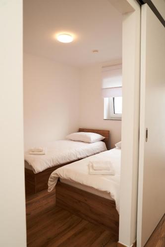 Apartment mit 2 Schlafzimmern Business-Apartment 02 2-Zimmer mit Kochgelegenheit und Parkplatz in Kotz
