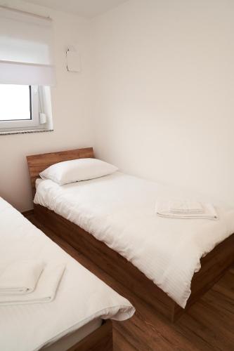 Apartment mit 2 Schlafzimmern Business-Apartment 02 2-Zimmer mit Kochgelegenheit und Parkplatz in Kotz