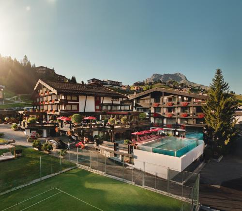 Burg Hotel Lech am Arlberg 1