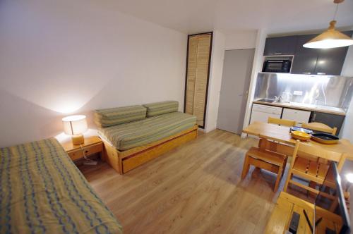 Résidence Home Club 2 - Plusieurs studios disponibles pour vos séjours en famille ou entre amis MAE-2744