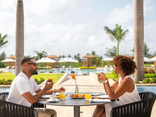 Toit ja joogid, Sofitel Cotonou Marina Hotel & Spa in Cotonou