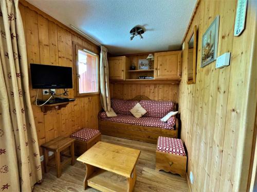 Résidence Courmayeur - Appartement en bord de piste aux Ménuires pour 4 personnes MAE-3954
