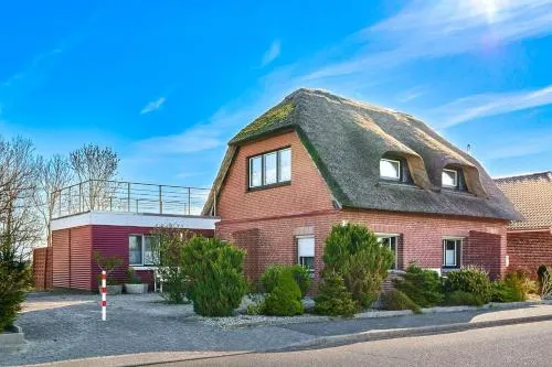 Reetdachhaus Seestern in Nordstrand, Deutschland