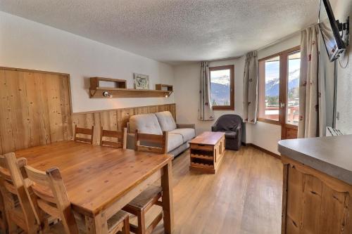 Résidence Grand Bois A - CONFORTABLE 2 PIECES + CABINE, SKIS AUX PIEDS ET PROCHE DES COMMERCES MAE-2024
