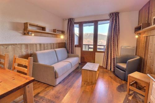 Résidence Grand Bois A - CONFORTABLE 2 PIECES, SKIS AUX PIEDS ET PROCHE DES COMMERCES MAE-2204