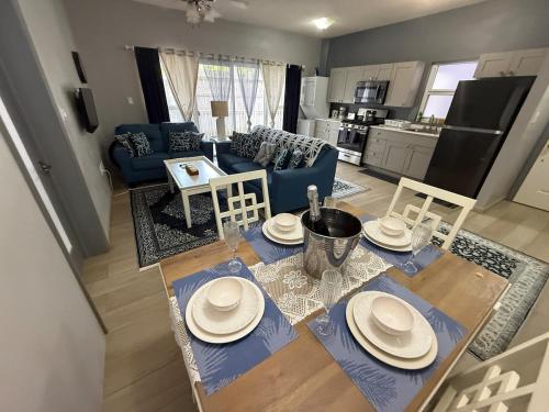 Relaxing Luxury Villa Private Beach Pool AC WiFi in Falmouth