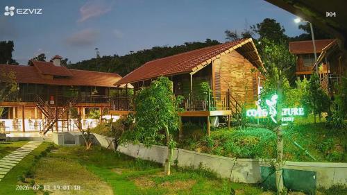 CO TO NATURE RESORT in Coto Island