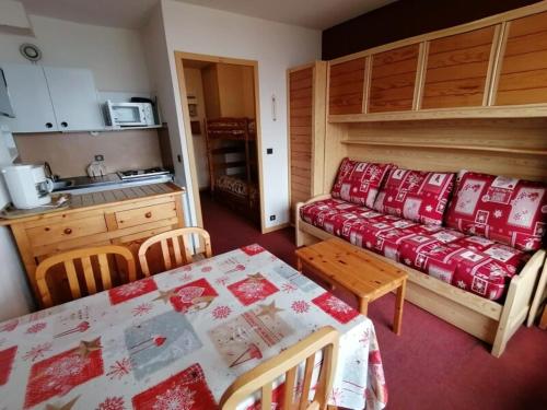 Résidence Les Charmettes - Studio avec coin montagne 4 personnes Montalbert MAE-9294
